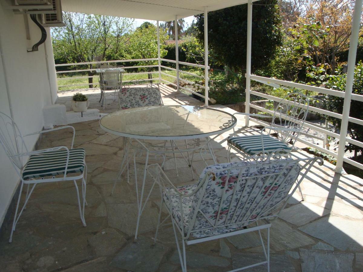 Three Bedroom Country House Magoula  Buitenkant foto